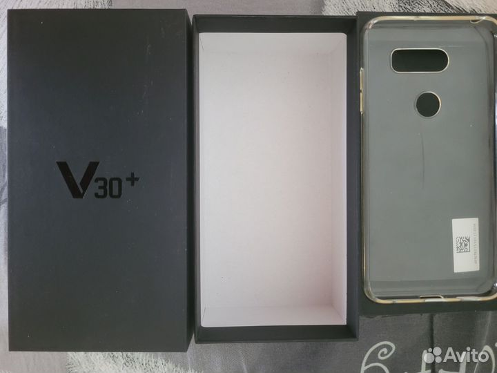 LG V30+, 4/128 ГБ