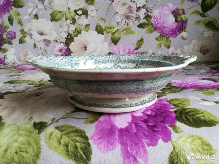 Блюдо фарфоровое антикварное