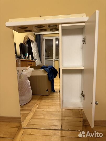 Тумба для ванной с раковиной и зеркалом