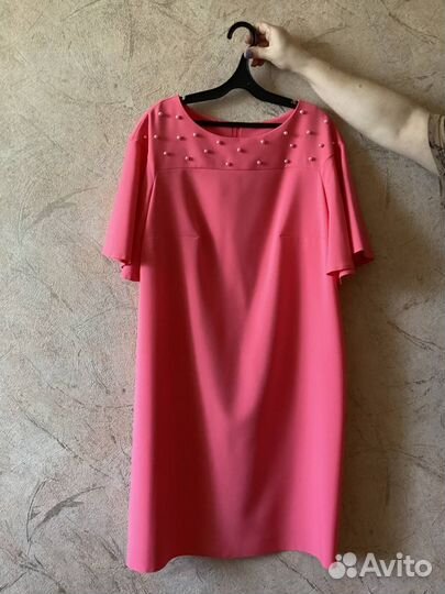 Нарядное женское платье