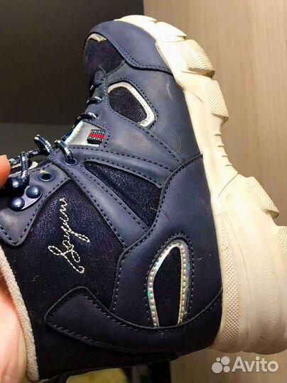 Кроссовки утеплённые