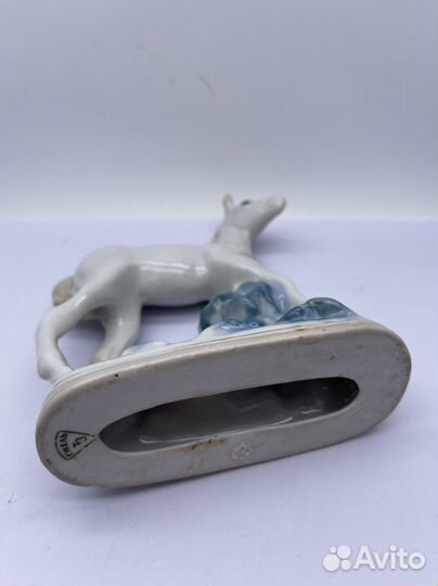 Статуэтка фарфоровая СССР Жеребенок Лошадка Гжель