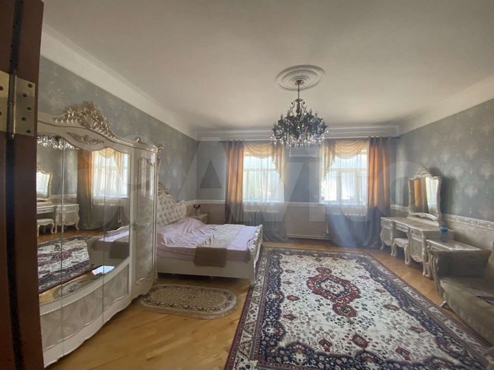 1-к. квартира, 50 м², 1/2 эт.