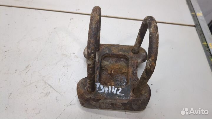 Кронштейн рессоры Volkswagen Caddy, 2010