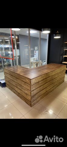 Стойка ресепшн