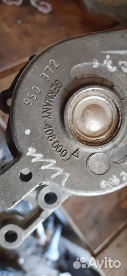 Натяжной ролик Фольксваген Шаран 2002г