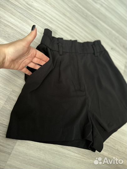Шорты женские классические