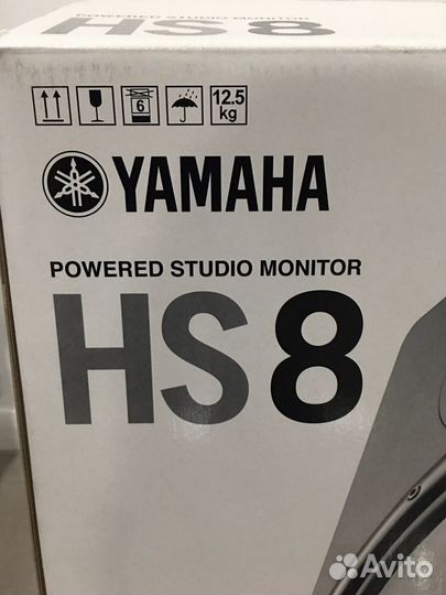 Студийный монитор Yamaha HS8B