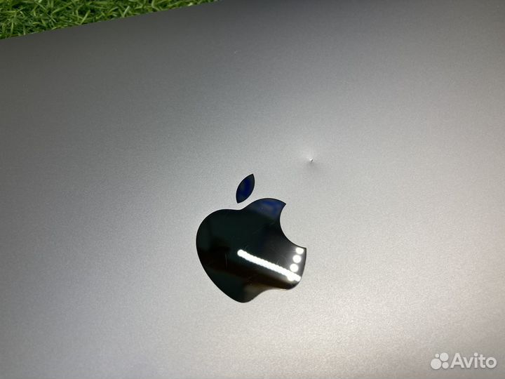 MacBook Air 13 2020 M1 (русская раскладка) Покупка