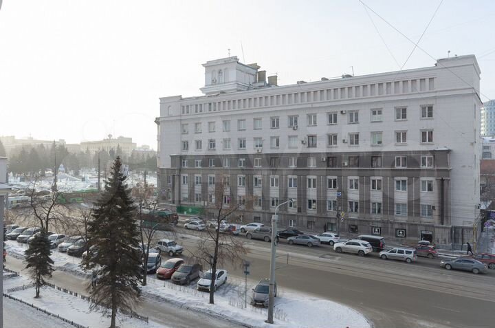 3-к. квартира, 90 м², 4/5 эт.