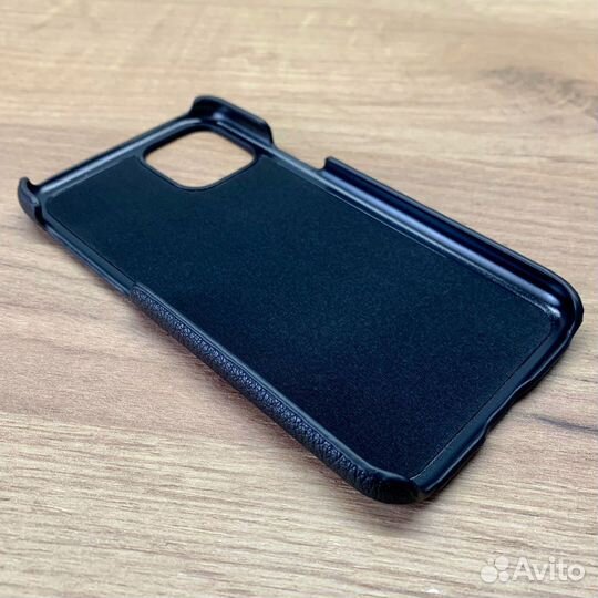 Чехол на iPhone 11 pro кожаный чёрный
