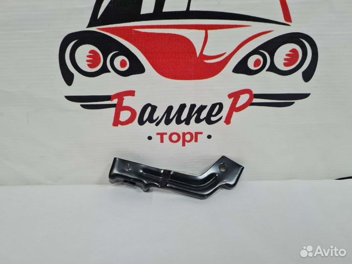 Кронштейн переднего бампера Hyundai Accent