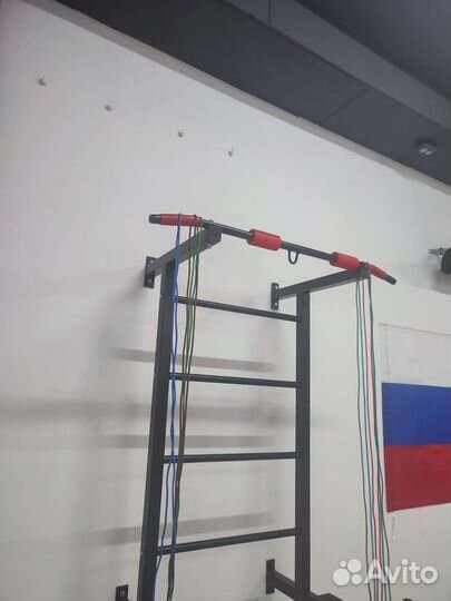 Шведская стенка с турником и брусьями