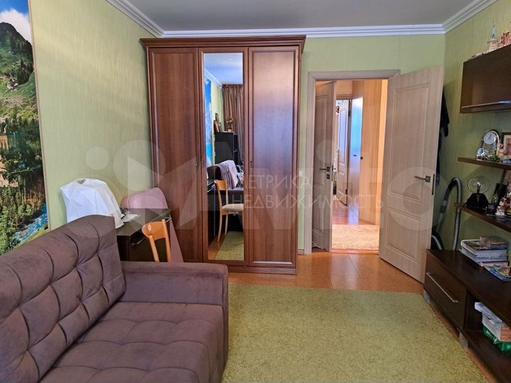 3-к. квартира, 85 м², 3/10 эт.