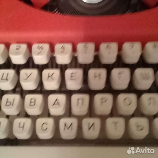 Печатная пишущая машинка unis
