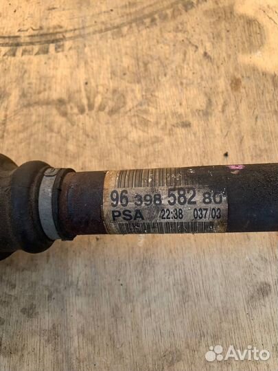 Привод передний правый Peugeot 206 1.6