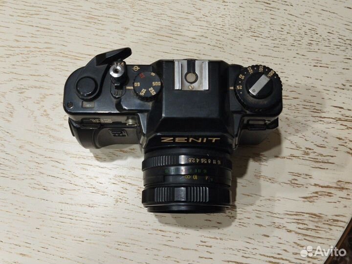 Пленочный фотоаппарат зенит 122
