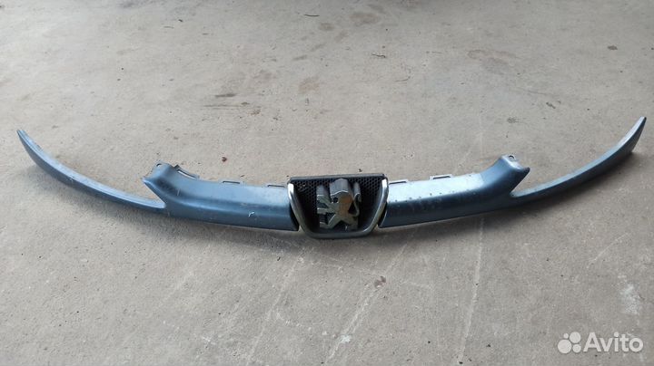 Молдинг бампера Усы Реснички Пежо Peugeot 206