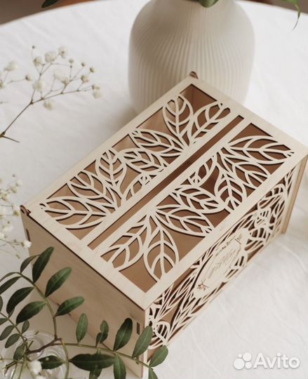 Свадебный сундук для денег