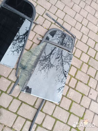 Стекло задний правой двери Skoda Fabia 2 2007-2015