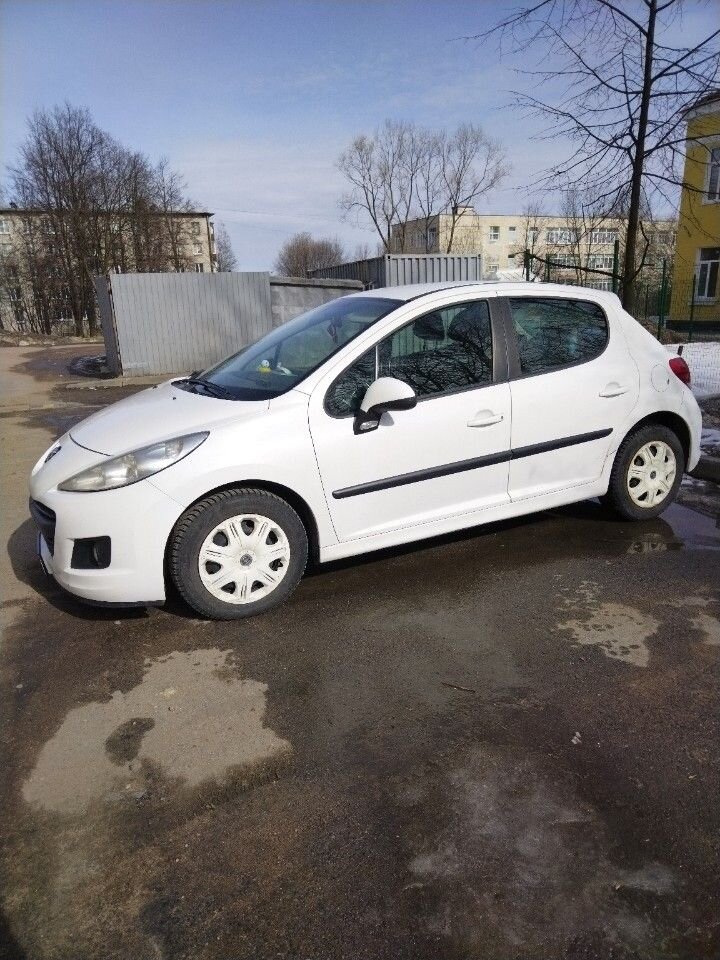 Peugeot 207: фото владельца