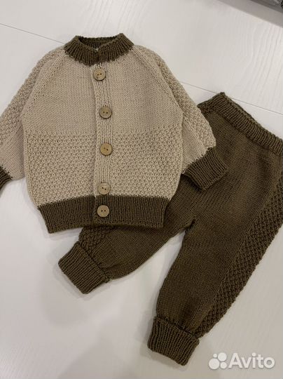 Вязаный костюм детский