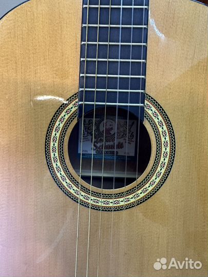 Классическая гитара шестиструнная бу