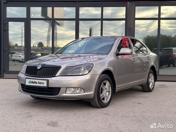 Skoda Octavia 1.6 AT, 2011, 185 269 км