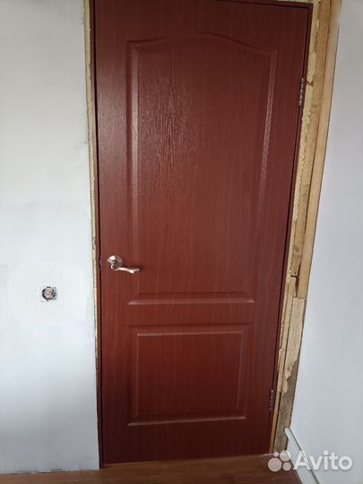 Дверь межкомнатная 800х2000 с коробкой б/у