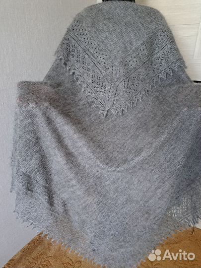 Пуховый платок. Толстая теплая шаль