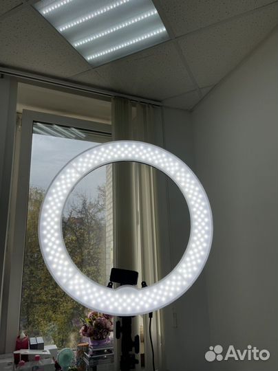 Кольцевая лампа со штативом 45 см диаметр