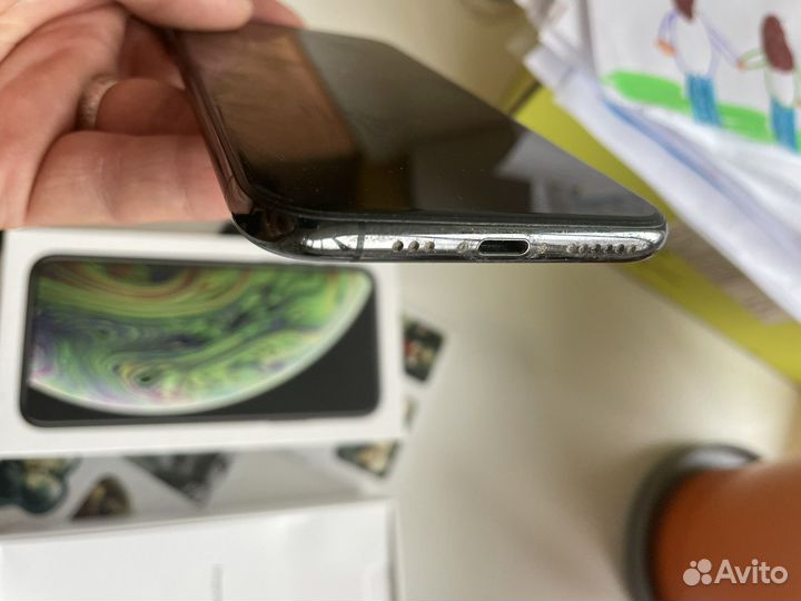iPhone Xs, 64 ГБ