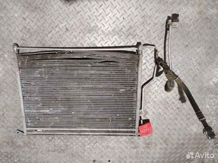 Радиатор кондиционера S500 220