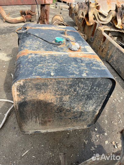 Бак топливный металл, 400 л на shacman