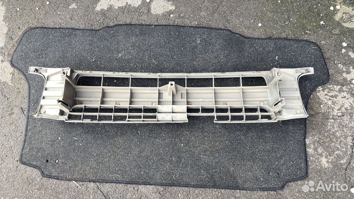 Решетка радиатора Nissan Terrano Regulus R50 97