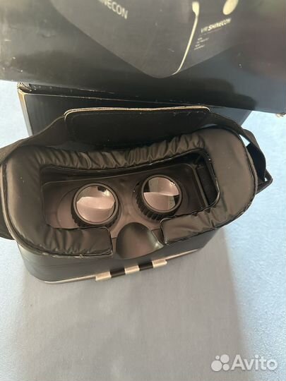 Очки виртуальной реальности для телефона