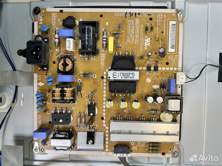 Разбор тв LG 42LF560V