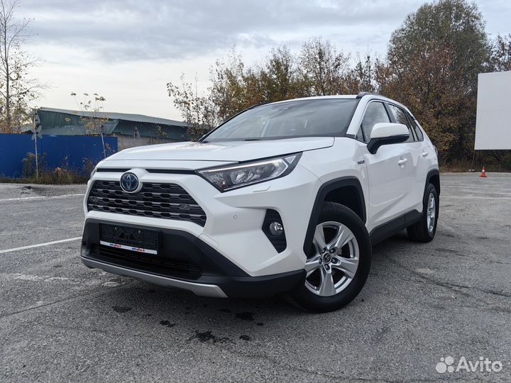 Toyota RAV4 2.5 AT, 2019, 57 000 км