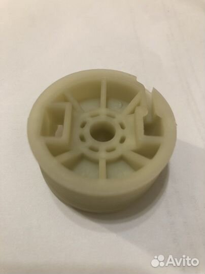 Ролик Стеклоподьемника Mercedes-Benz Vito