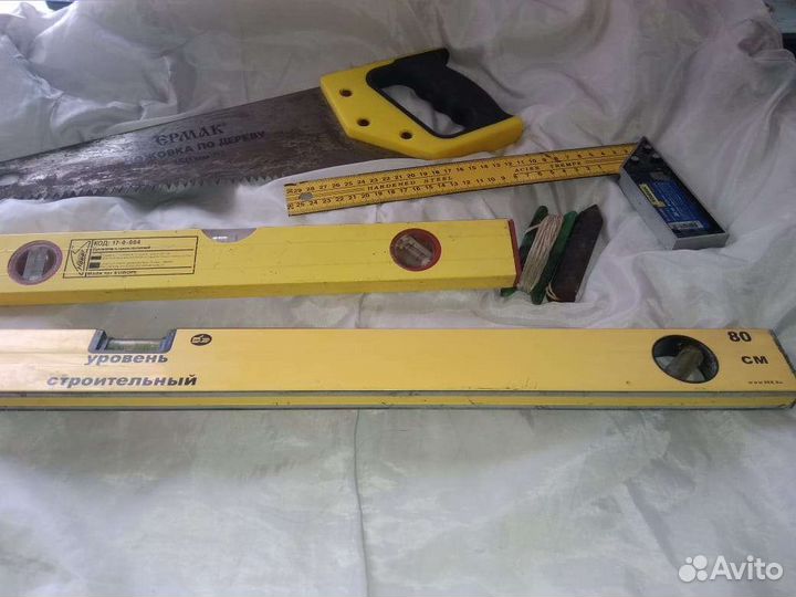 Инструмент строительный