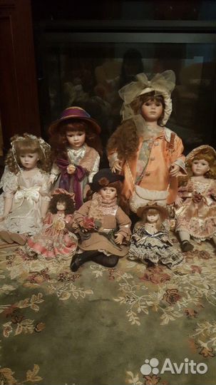 Коллекция фарфоровых кукол