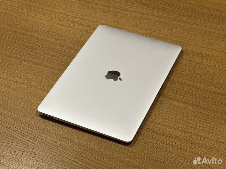 Macbook air m1