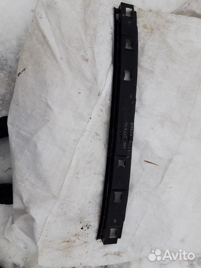 Опель вектра А Уселитель переднего бампера