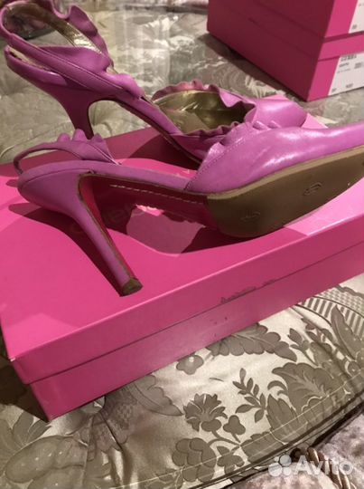 Босоножки женские