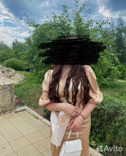 Вечернее платье