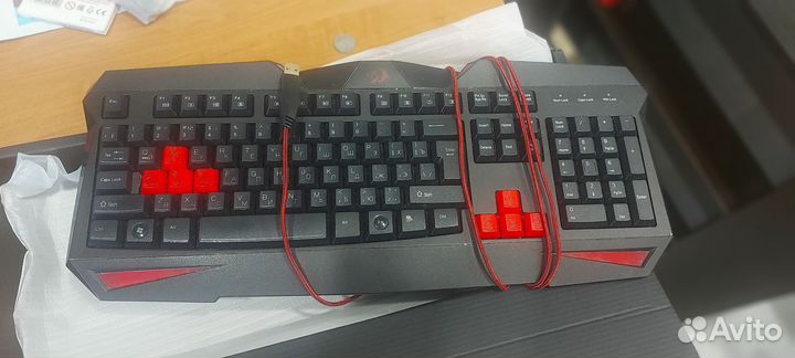 Игровая клавиатура с подсветкой