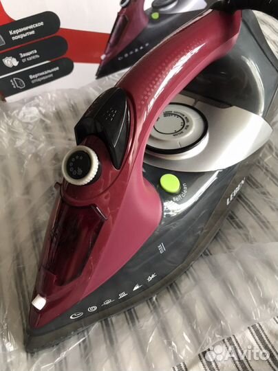 Утюг с отпаривателем. Парогенератор. Отпариватель