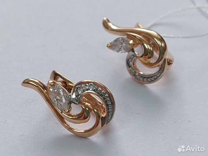 Серьги с камнями золотые