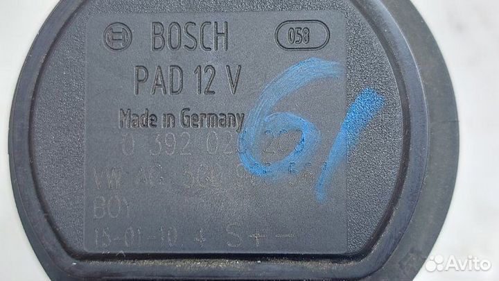 Насос системы охлаждения Volkswagen Jetta 6 2.0