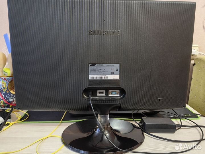 Монитор Samsung s23b350t